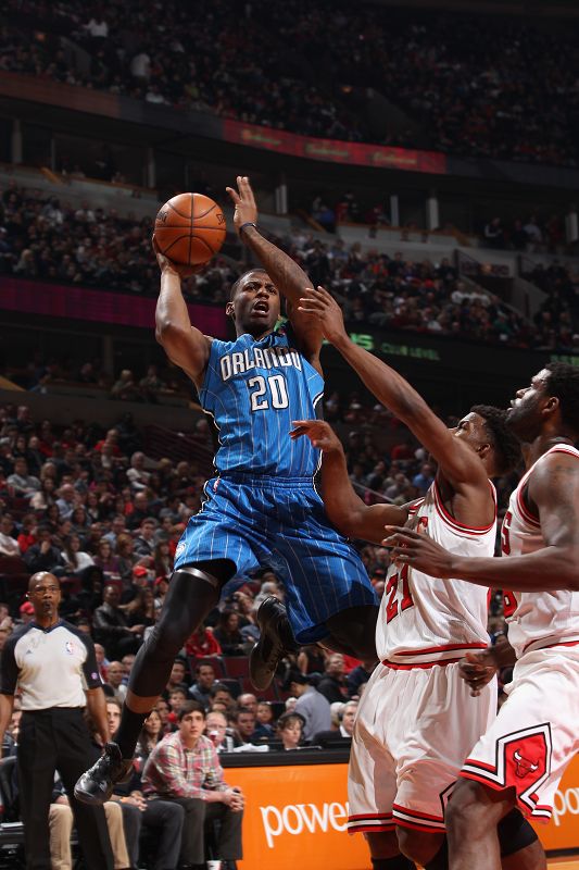 队奠定了坚 队奠定了坚