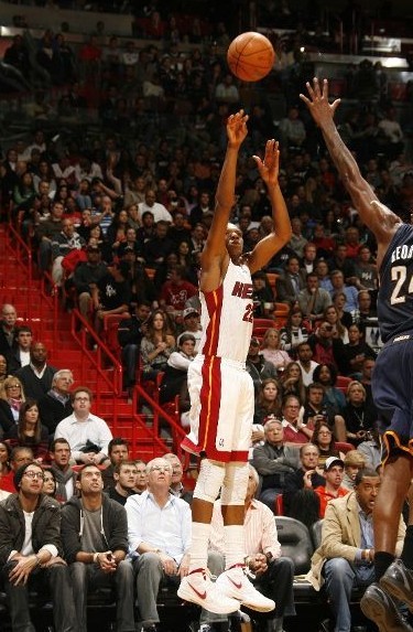 社交媒体政 社交媒体政