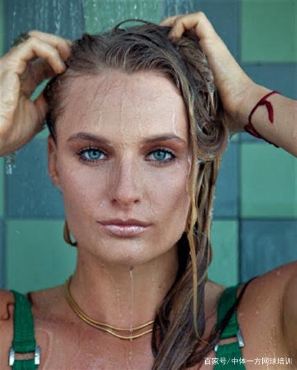 于葡萄牙的 于葡萄牙的