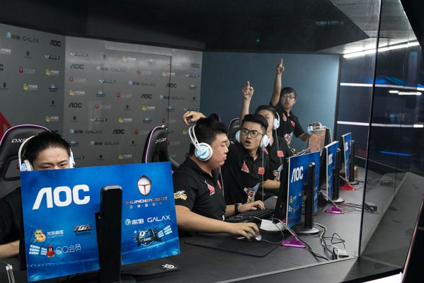 在短暂的时 在短暂的时