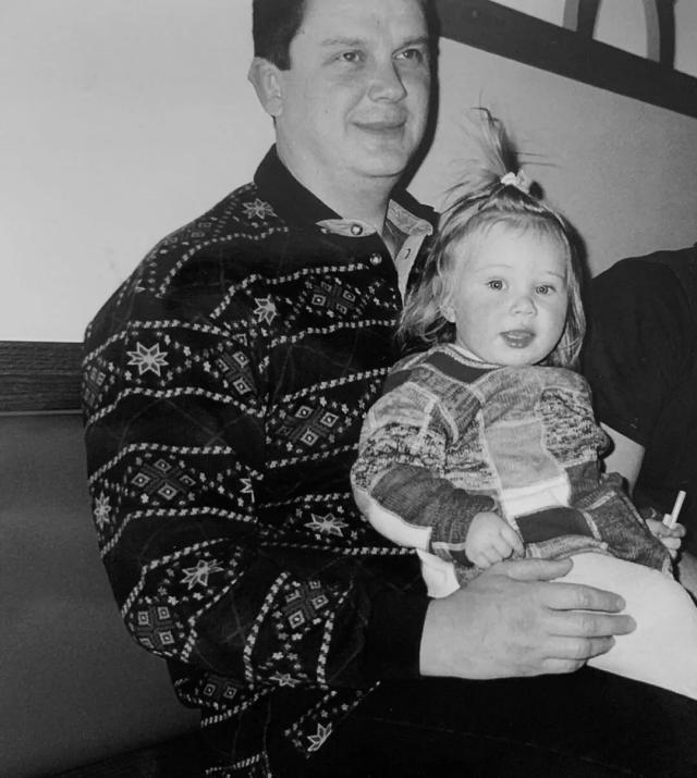 这位年轻选 这位年轻选